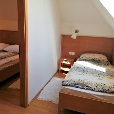 Appartement Apartmaji Svetinje à Ivanjkovci Chambre photo